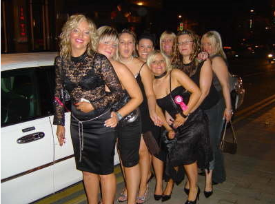 Select Limos white stretched limousine