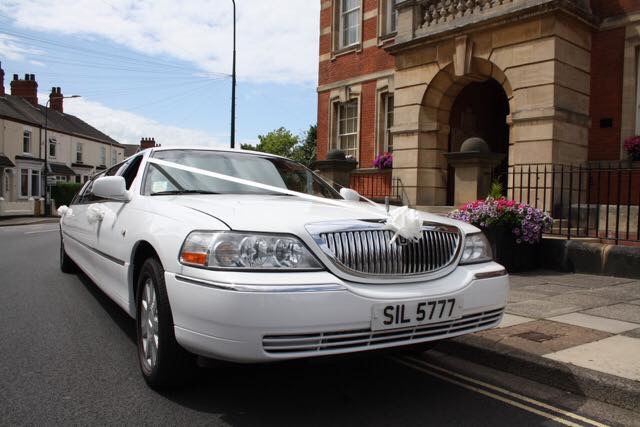 Select Limos 8 passenger limo in white at Cleethorpes Town Hall