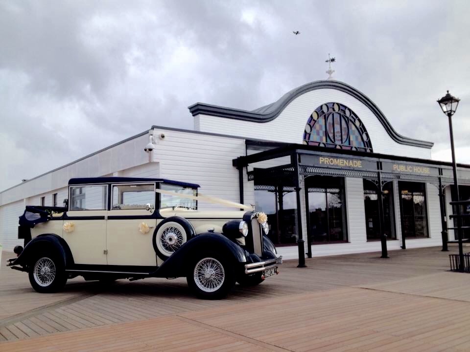 Harriet our 1920’s style 6 passenger wedding car By select limos