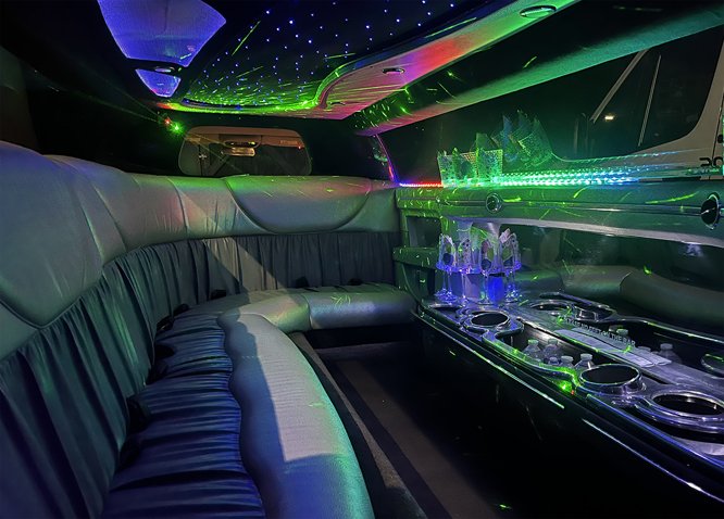 Select limos Grimsby